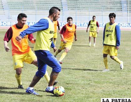 Los “santos” ayer culminaron su preparación en el estadio “Jesús Bermúdez”