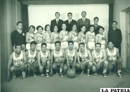 Las selecciones de básquetbol de Uyuni en 1957