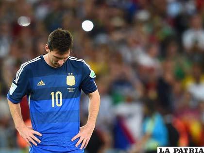 Lionel Messi recibió el Balón de Oro, pero asegura no sentirse conforme