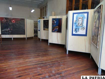Exposiciones de pintura esperan la visita del público orureño