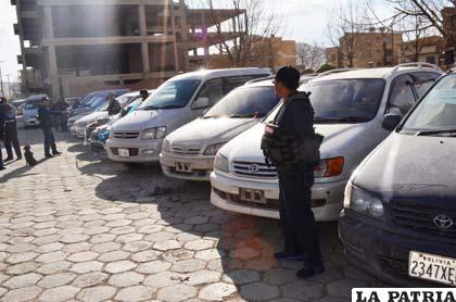 Aumentó la internación de vehículos chutos a Oruro
