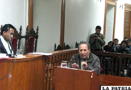 Para decidir cuestiones penales los jueces deben tener mucho 
conocimiento