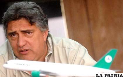 Expresidente de la quebrada aerolínea AeroSur, Humberto Roca Leigue