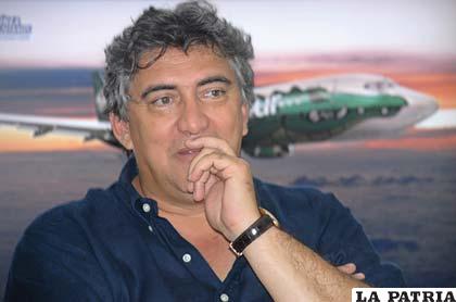Expresidente de la quebrada aerolínea AeroSur, Humberto Roca Leigue