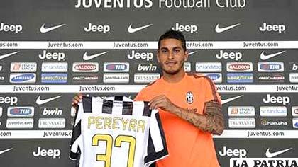 Pereyra fue presentado en la Juventus