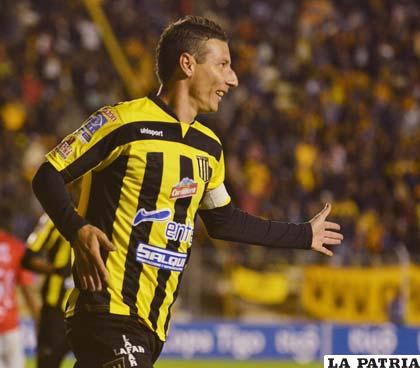Escobar se pondrá el equipo al hombro para revertir el marcador