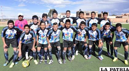 El equipo de Deportivo Kala que logró el ascenso a la categoría privilegiada