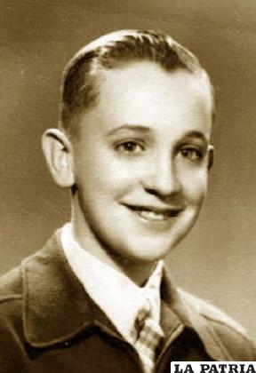 El Papa Francisco cuando era adolescente