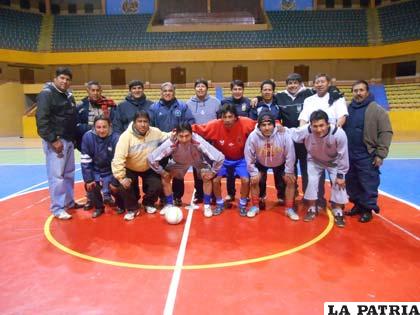 Coremmin finalizó sus entrenamientos el sábado en el Palacio de los Deportes