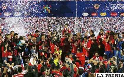 Los chilenos festejaron a lo grande su primer título /ligabbva.com