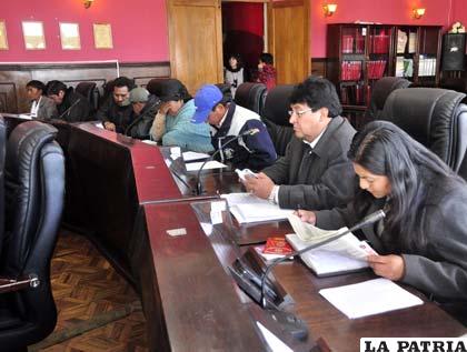 Asamblea Legislativa Departamental en debate del Estatuto Autonómico de Oruro