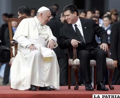 El Papa Francisco y el presidente de Paraguay, Horacio Cartes /elnacional.com.do