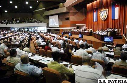 Los 353 diputados cubanos en el Palacio de Convenciones de La Habana /efe.com