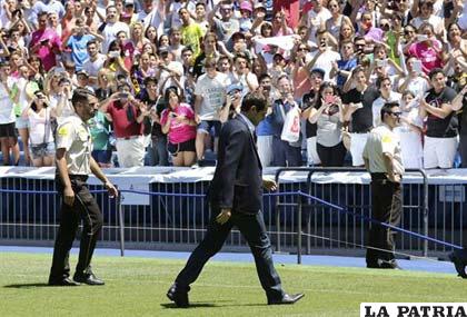 Casillas fue recibido por una multitud de seguidores del Oporto /noticiaaldia.com