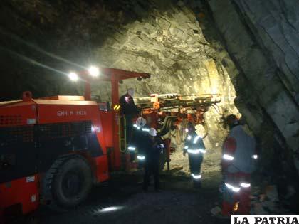 Mineros aumentan producción en Huanuni