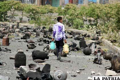 Yemen sumido en conflicto por  bombardeos /heraldo.es