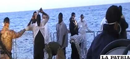 Inmigrantes socorridos en el Mediterráneo /20minutos.es