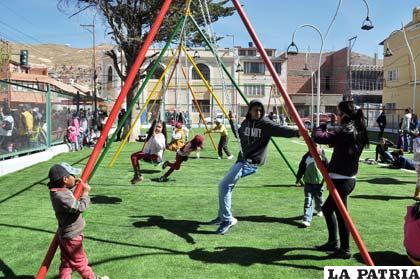 El renovado parque Bolívar