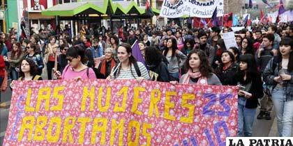 La marcha fue convocada por la Coordinadora Feministas en Lucha bajo el lema 
