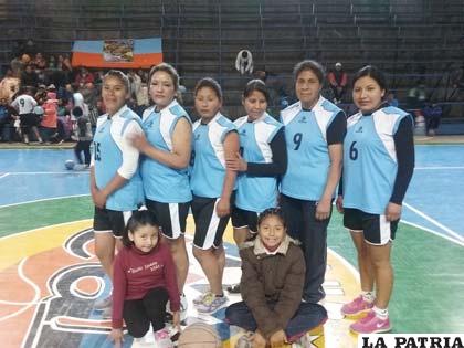 Clínica Urme, campeón en el básquetbol femenino