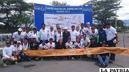 Oficiales técnicos que participaron en el curso realizado en Ecuador