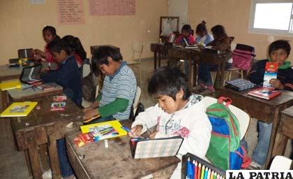 Escolares pasan clases en  precarias condiciones en  comunidades indígenas de Argentina /lalalanews.com.ar