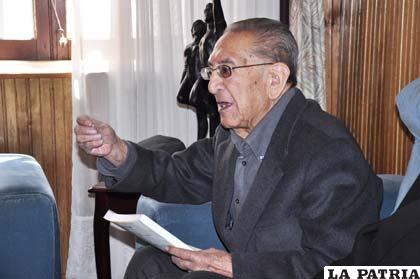 Augusto Dávila fue formador de muchas generaciones de periodistas