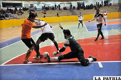 La acción del cotejo en el cual Nantes venció a CRE