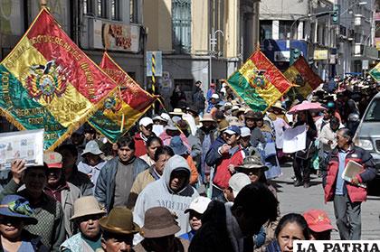 Gremiales anuncian manifestación para el lunes en rechazo a reformas del Código Tributario