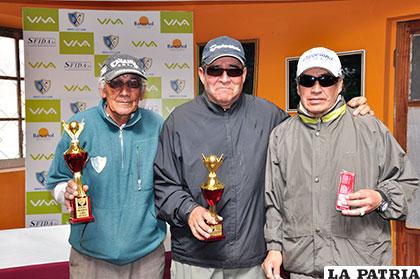 Los ganadores de la competencia de golf Sénior