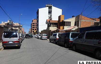 Parada de los surubíes que hacen la ruta Oruro-Cochabamba y viceversa