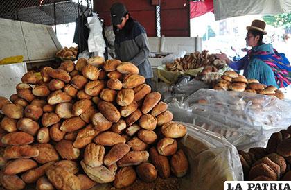 Panificadores no descartan incremento en el precio del pan