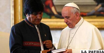 El Presidente Morales recibió al Papa Francisco hace un año /El Deber