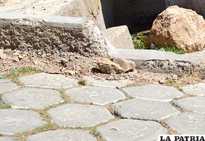 Con una piedra que halló en la calle la mujer agredió a su ex pareja