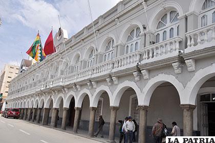 La Gobernación de Oruro es una de las seis observadas