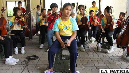 Jóvenes ciegos ensayan un amplio repertorio de canciones /eldiario.es