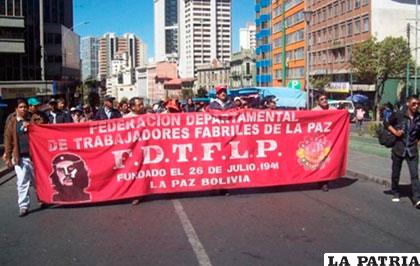 Una pasada movilización de los fabriles en La Paz /FIDES