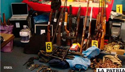 La tenencia de armas está regulada en Bolivia por la Ley 400