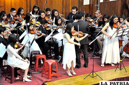 La Orquesta Sinfónica y el Coro Polifónico se lucieron en su presentación