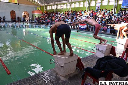 El sueño de los deportistas es que haya una piscina en la ciudad /Archivo