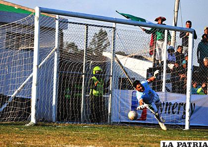 El portero Brun, de Petrolero /APG