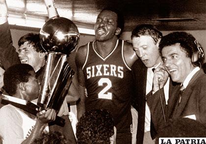MOSES MALONE. Campeón, tres veces MVP y uno de los grandes reboteadores y jugadores interiores de toda la historia, uno al que se suele infravalorar cuando se hacen rankings de los mejores de siempre