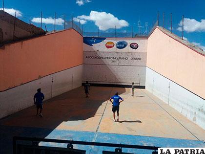 Uno de los encuentros del Campeonato Apertura de Pelota de Mano /Archivo