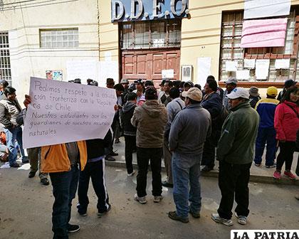 En el mes de abril, pobladores de La Rivera protagonizaron protestas por el cambio de su dirección distrital /Archivo