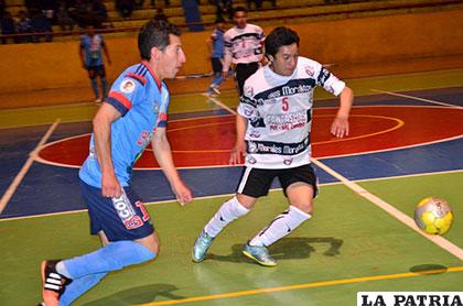 Esta noche se pone en escena el fútbol de salón de Primera