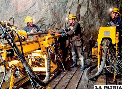 Comibol pretende ser una entidad que dirija cadena productiva minera