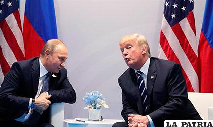 Putin y Trump se reunieron ayer por primera vez como mandatarios de Estado