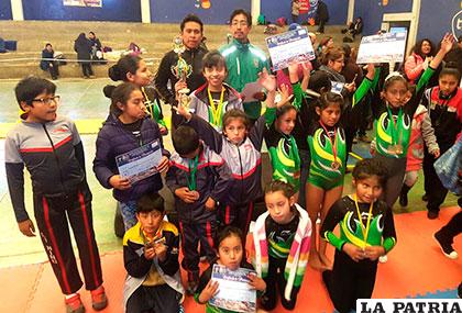 Club Li-Nig Oruro ocupó el segundo puesto en el medallero del torneo interclubes