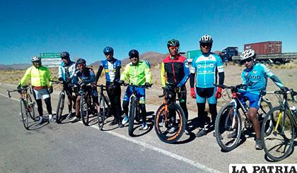 Ciclistas que fueron parte de la carrera Oruro-Llallagua