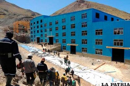Estructura hasta ahora inútil del ingenio Lucianita en Huanuni